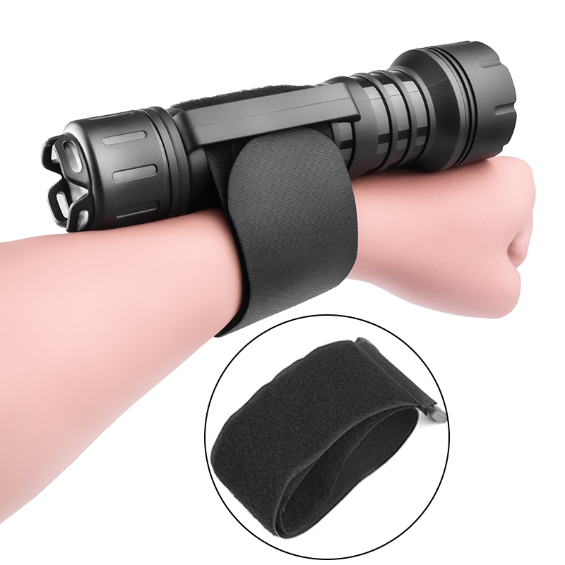 Nuova torcia subacquea XHP70 C - Fishing Light recensione e prezzo